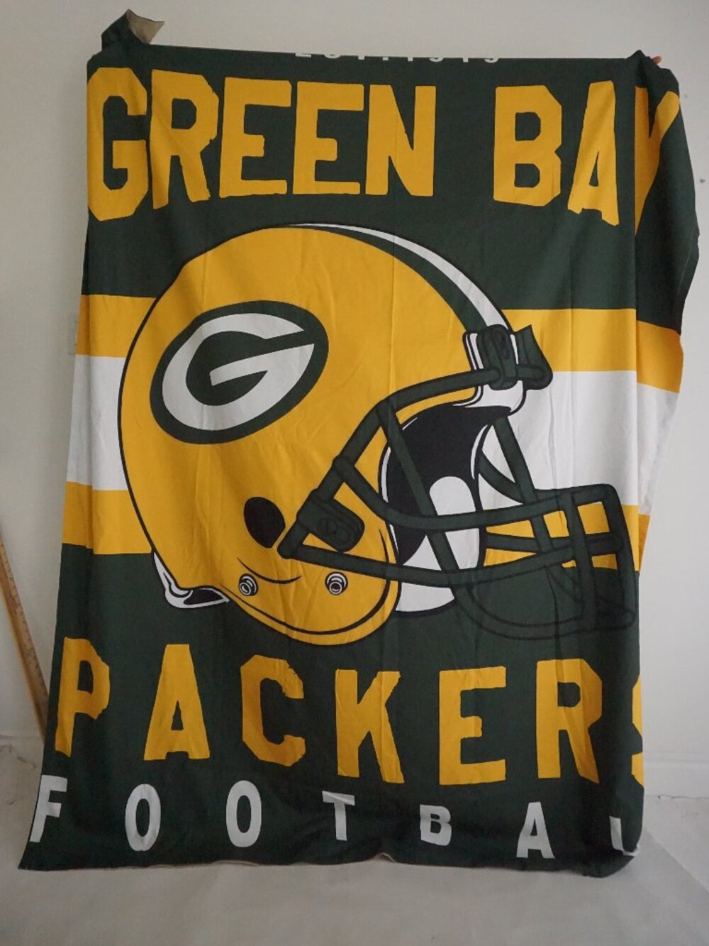 Green Bay Packers Green Yellow Helmet Logo Football California King Comforter CK